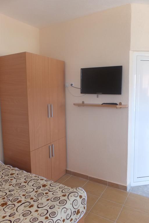 Maja Apartment *