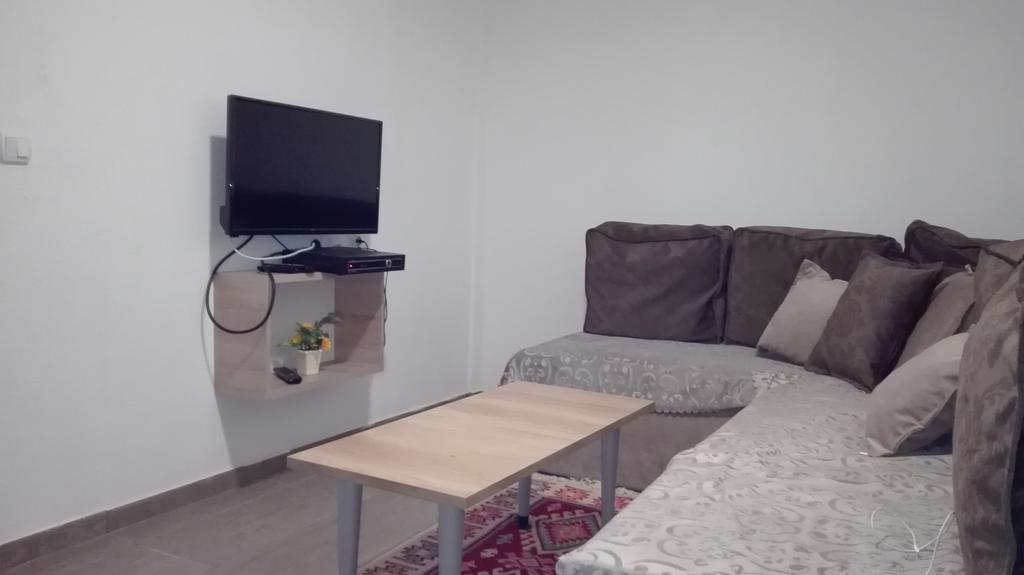 Maja Apartment *